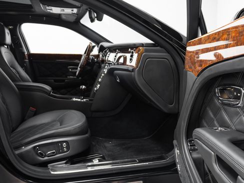 Used 2016 Bentley Mulsanne Speed image 79