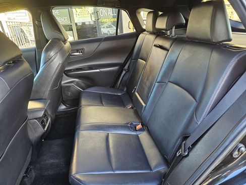 Used 2023 Toyota Venza Nightshade image 22