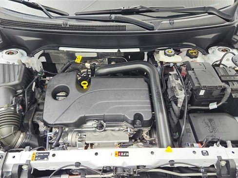 Used 2024 GMC Terrain SLE image 22