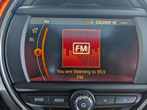 Used 2020 MINI Cooper S image 18