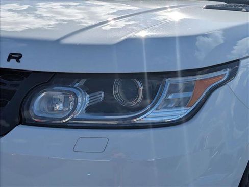 Used 2017 Land Rover Range Rover Sport HSE Dynamic image 9