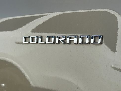 Used 2023 Chevrolet Colorado Z71 w/ Z71 Convenience Package 2 image 8