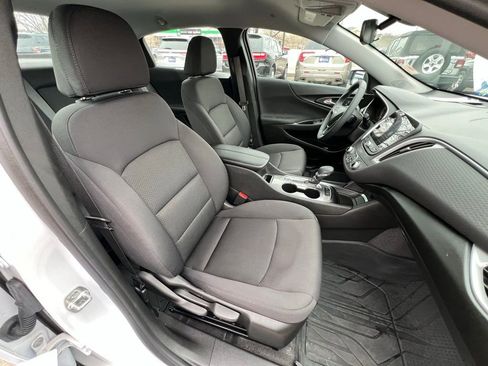 Used 2024 Chevrolet Malibu LT w/ Sport Edition image 25