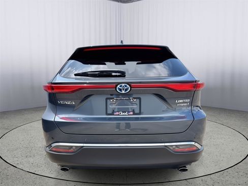Used 2022 Toyota Venza Limited AWD/4WD image 18