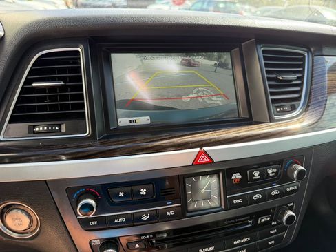Used 2015 Hyundai Genesis 3.8 w/ Option Group 02 image 38