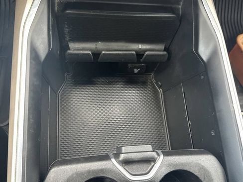 Used 2022 RAM 1500 Laramie AWD/4WD image 24