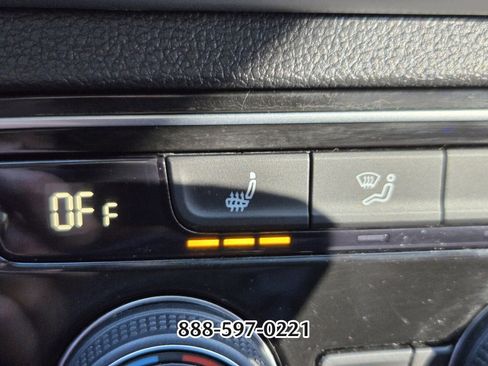 Certified 2022 Volkswagen Atlas SE image 25