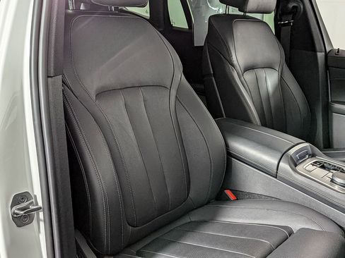 Used 2022 BMW X6 xDrive40i w/ M Sport Package image 27