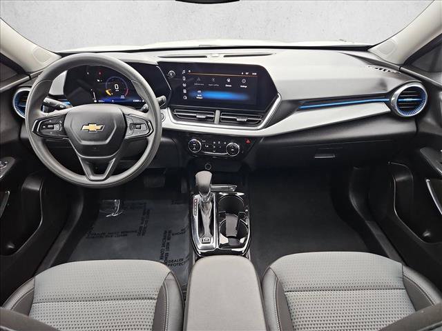 Used 2026 Chevrolet Trax LT FWD image 17