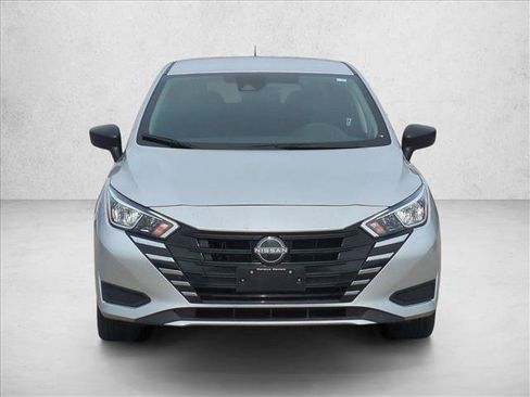 Used 2024 Nissan Versa S w/ S Plus Package image 2