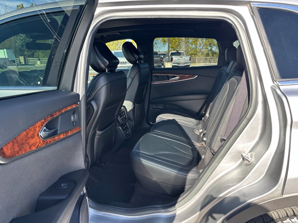 Used 2020 Lincoln Nautilus Reserve AWD/4WD image 16