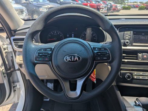 Used 2016 Kia Optima LX FWD image 12