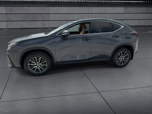 Used 2025 Lexus NX 250 FWD w/ Accessory Package (K3) image 5
