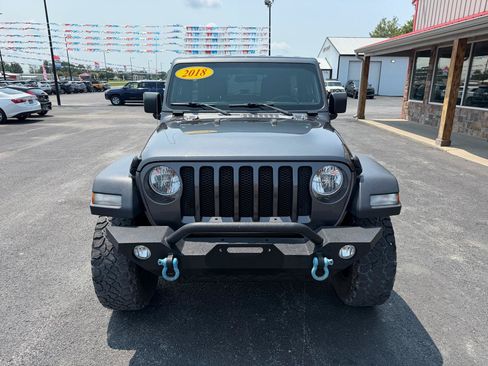 Used 2018 Jeep Wrangler Unlimited Sport S AWD/4WD image 10