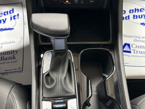 Certified 2025 Hyundai Santa Cruz SEL image 13