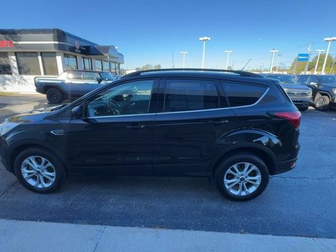 Used 2019 Ford Escape SEL image 5