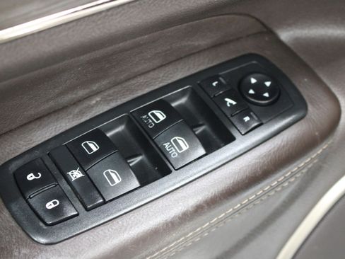 Used 2014 Jeep Grand Cherokee Summit image 9