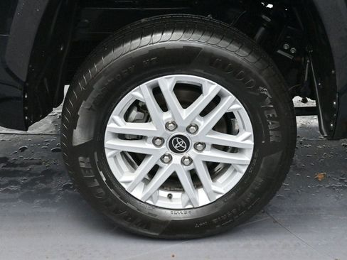 Used 2023 Toyota Tundra SR5 image 33