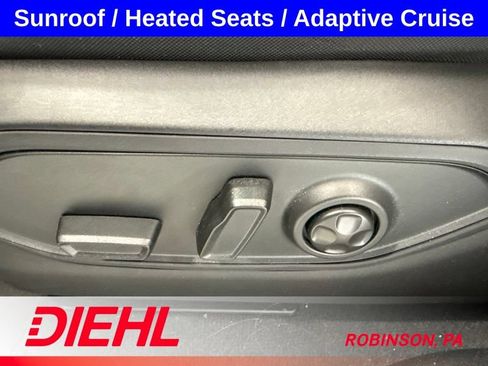 Used 2023 Jeep Grand Cherokee Laredo X AWD/4WD image 18