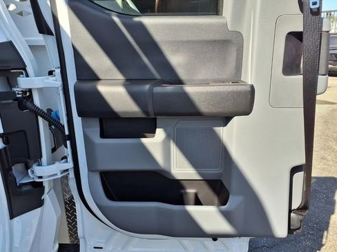 New 2025 Ford F450 XLT w/ XLT Value Package image 7