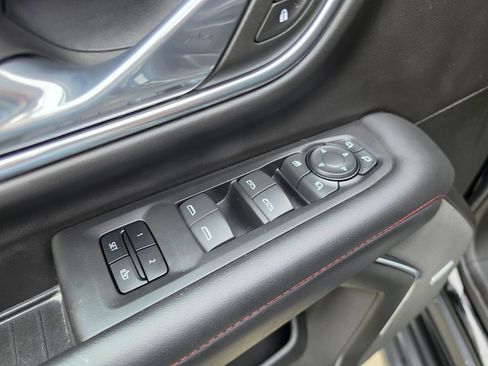 Used 2024 Chevrolet Suburban RST w/ Luxury Package AWD/4WD image 23