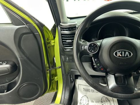 Used 2016 Kia Soul + image 26
