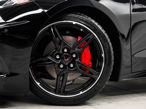 Used 2023 Chevrolet Corvette Stingray Coupe w/ 1LT RWD image 3