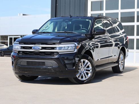Used 2024 Ford Expedition Max XLT AWD/4WD image 3