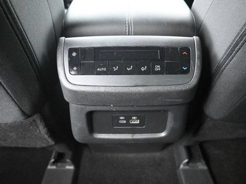 Used 2024 Nissan Pathfinder SV AWD/4WD image 24