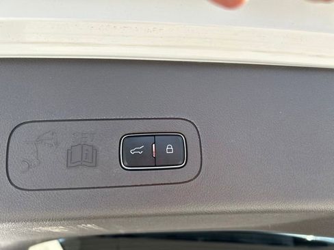 Used 2023 Lincoln Aviator Grand Touring w/ Equipment Group 301A AWD/4WD image 14