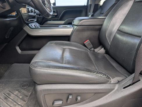 Used 2018 Chevrolet Silverado 2500 LTZ w/ Duramax Plus Package AWD/4WD image 8