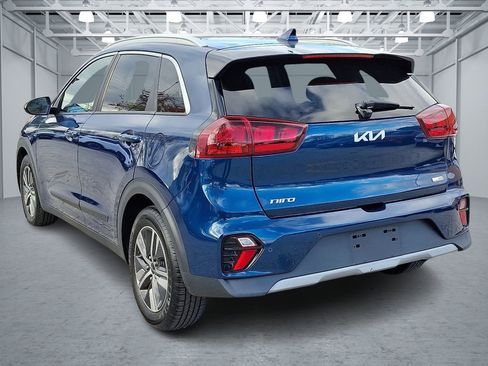 Used 2022 Kia Niro LXS image 3