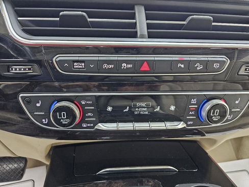 Used 2018 Audi Q7 3.0T Prestige AWD/4WD image 36