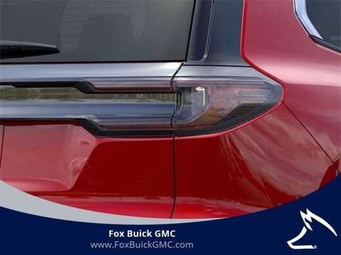 Used 2025 GMC Acadia Elevation w/ Elevation Premium Package image 11