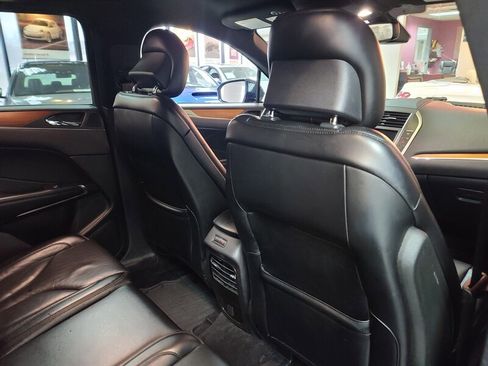 Used 2017 Lincoln MKC Select w/ Select Plus Package image 16