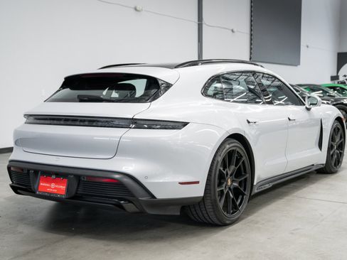 Used 2022 Porsche Taycan GTS AWD/4WD image 8