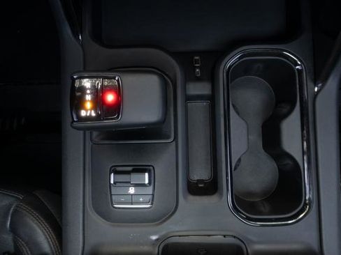 Used 2023 GMC Sierra 1500 AT4 w/ AT4 Premium Package image 22