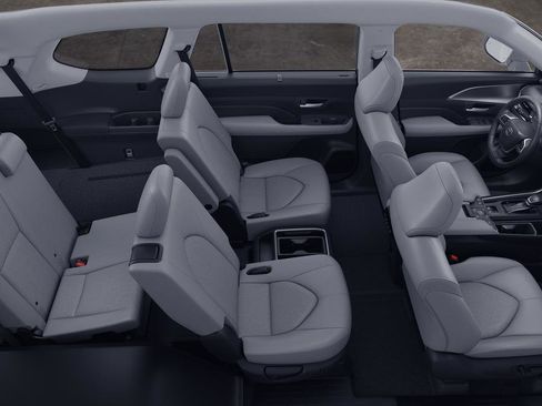 New 2026 Toyota Grand Highlander XLE image 4