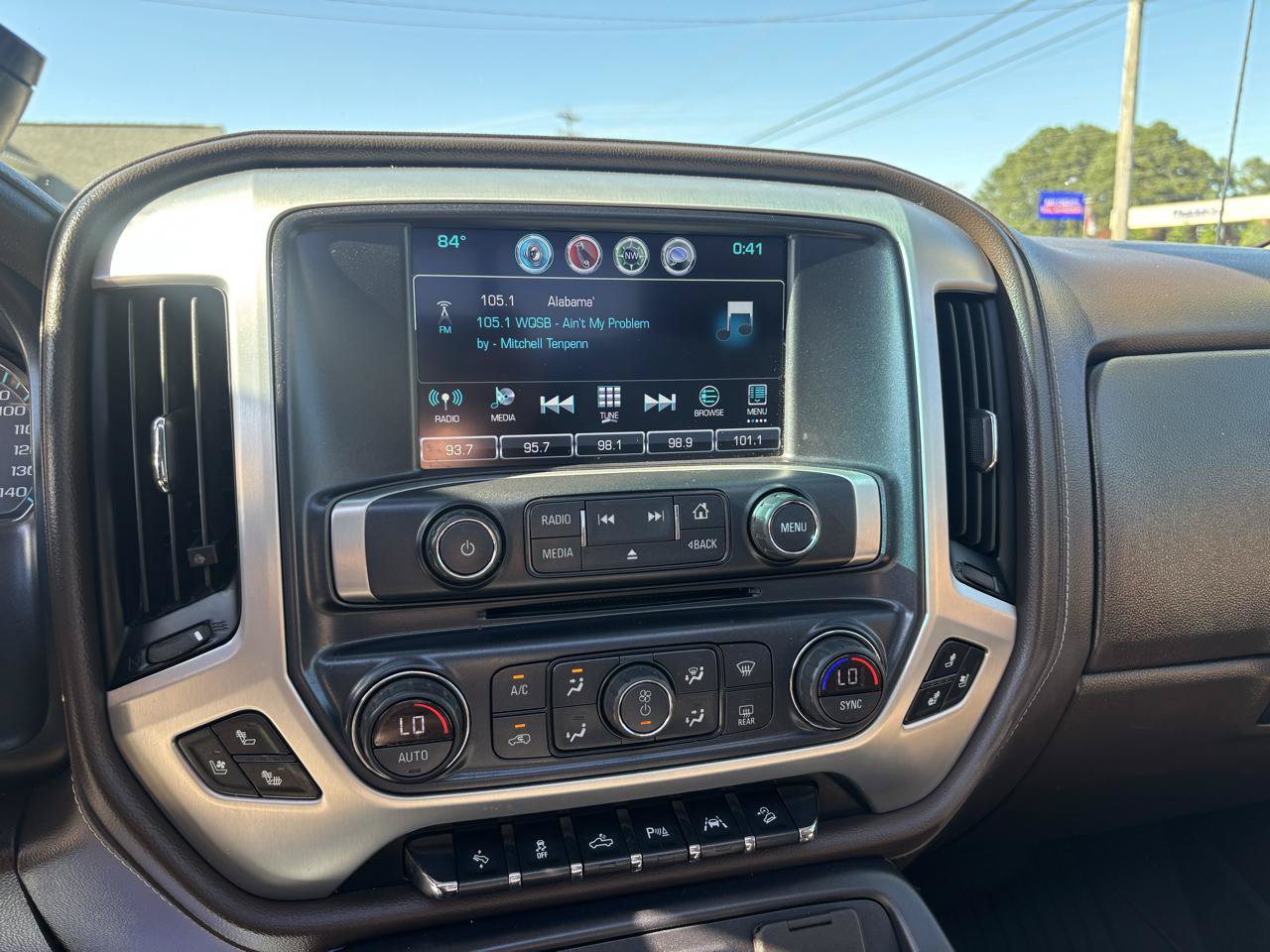 Used 2018 GMC Sierra 1500 SLT w/ Texas SLT Premium Package AWD/4WD image 18