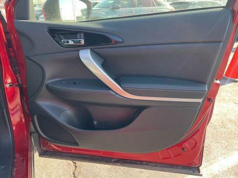 Used 2025 Mitsubishi Eclipse Cross SEL image 32