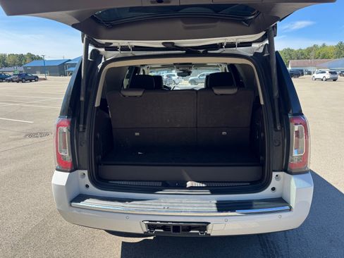 Used 2020 GMC Yukon Denali w/ Denali Ultimate Package AWD/4WD image 14