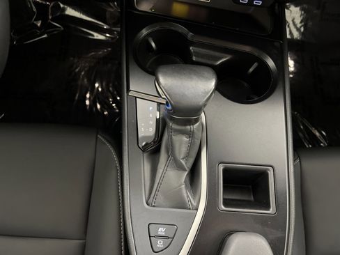 Used 2023 Lexus UX 250h AWD w/ Accessory Package (Z2) image 21