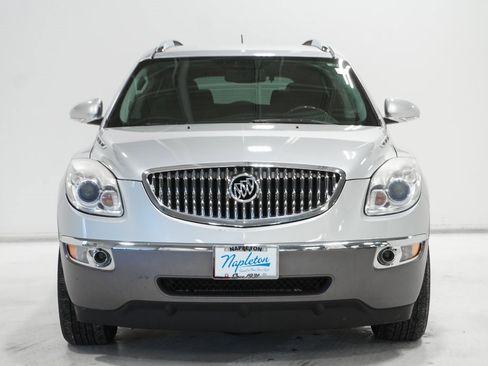 Used 2010 Buick Enclave CX w/ Driver Confidence Package image 3