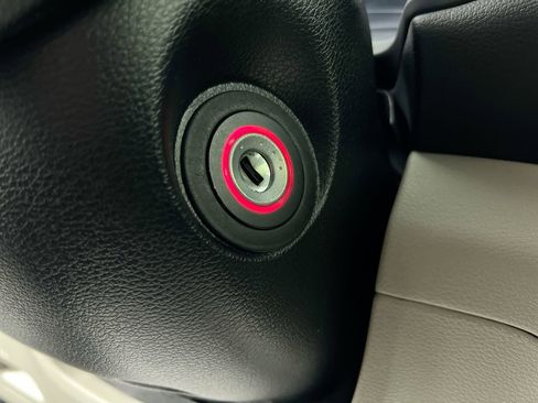 Certified 2025 Kia Soul LX w/ LX Technology Package image 21