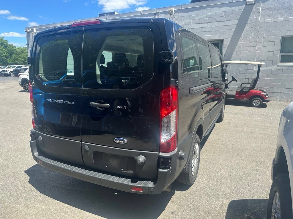 Used 2024 Ford Transit 350 XLT RWD image 7