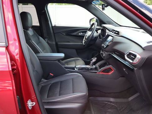 Used 2021 Chevrolet TrailBlazer RS w/ Convenience Package FWD image 30