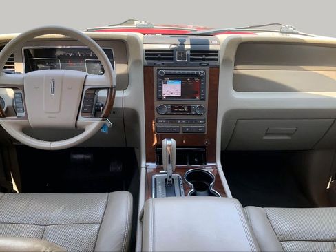 Used 2013 Lincoln Navigator 2WD w/ HD Trailer Tow Pkg image 15