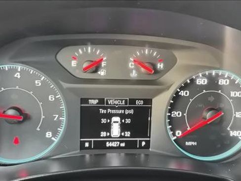 Used 2024 Chevrolet Equinox LS image 12