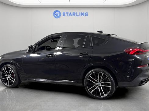 Used 2022 BMW X6 xDrive40i w/ Executive Package image 11