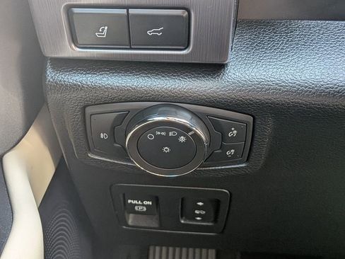 Used 2020 Ford Expedition Max Platinum image 25